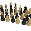 Фигури за шах, ръчно изработени в село Орешак