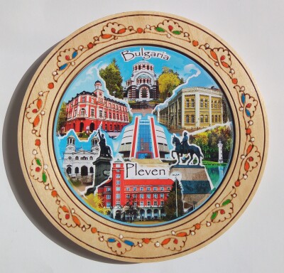 Чиния от дърво с пирография Плевен