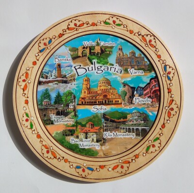 Чиния от дърво с пирография България