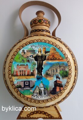 Бъклица от дърво с пирография СОФИЯ