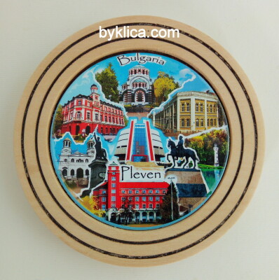 Чиния сувенир от дърво ПЛЕВЕН