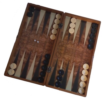 Шах и табла ТЪРГОВИЩЕ