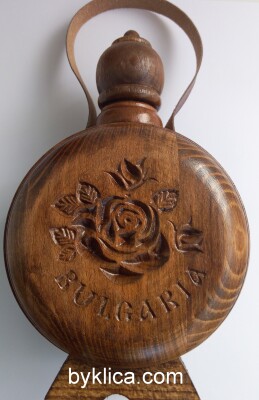 Бъклица с дърворезба на роза и надпис България 600мл