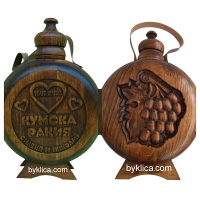 Бъклица Кумска ракия с гравирани имена и дата