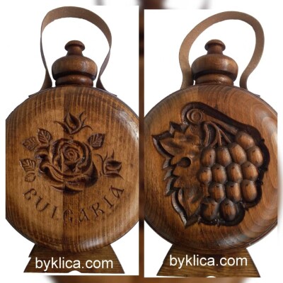 Бъклица с надпис България и дърворезба на роза