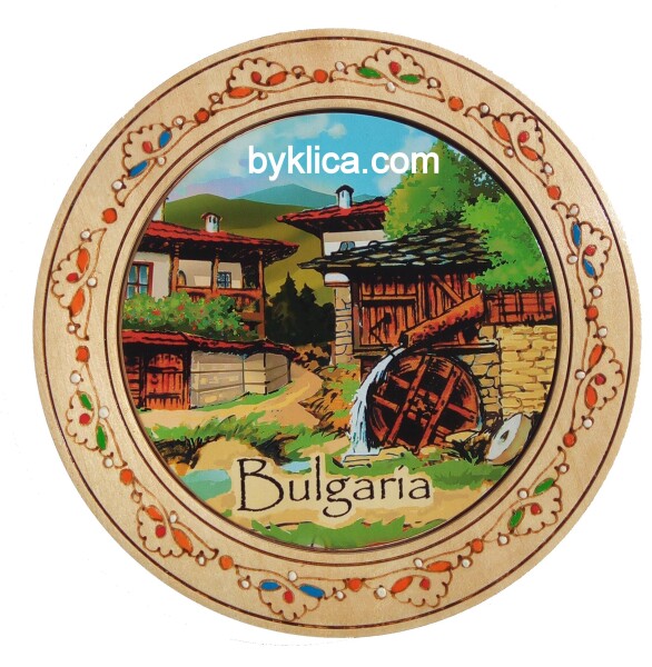 Дървена чиния с пирография Спомен от България 18 см